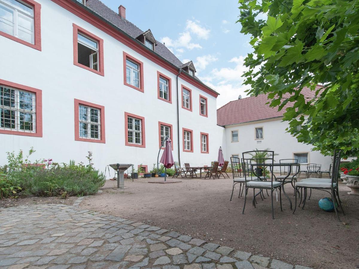 Vintage Apartment In Arzberg Triestewitz Exterior photo