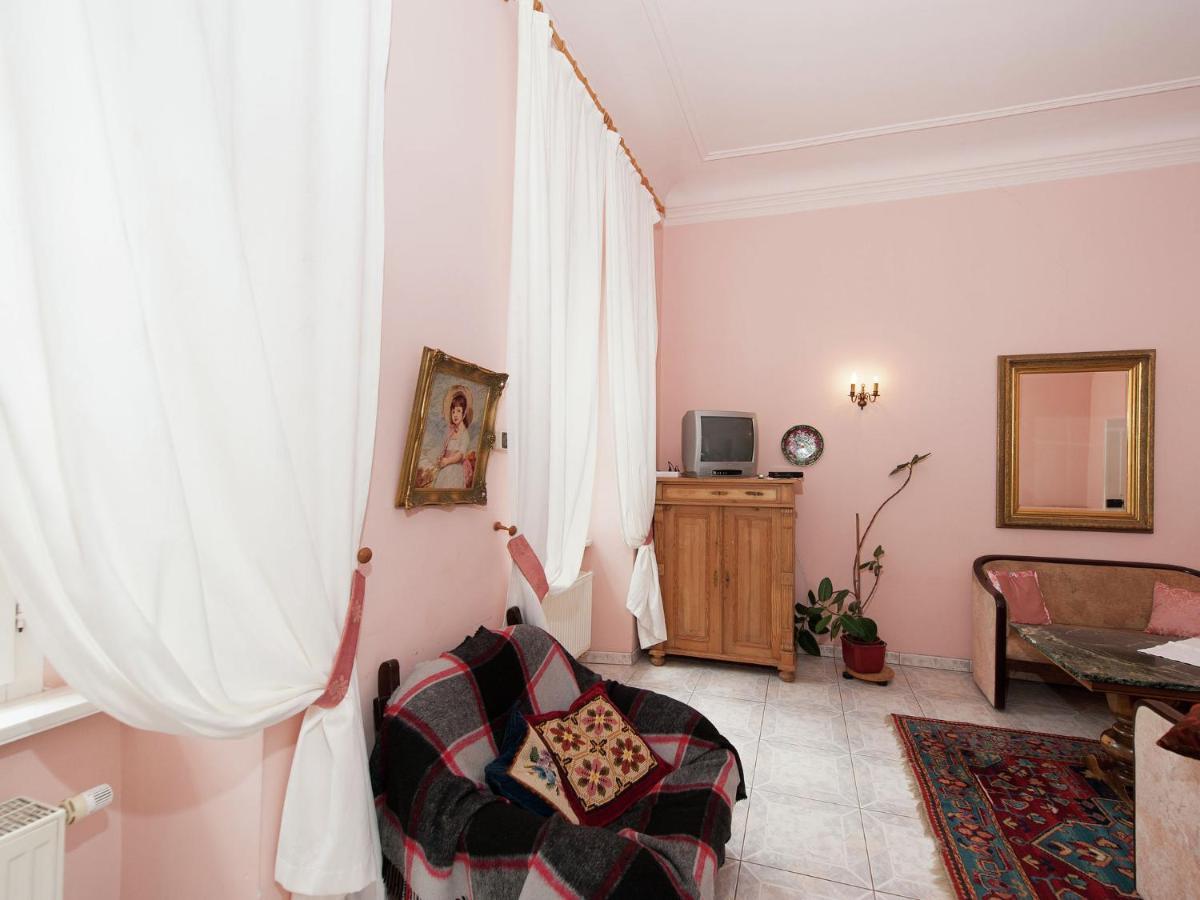 Vintage Apartment In Arzberg Triestewitz Exterior photo